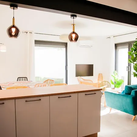 Maison Nomade Piscine Privee, Parking Et Clim Tatil Evi